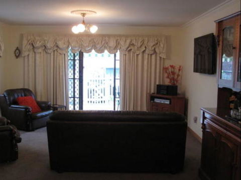 Twin Pines Cottage On Lansdowne - Queensland Tourism 5