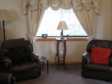Twin Pines Cottage On Lansdowne - Queensland Tourism 4