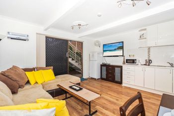 One Ocean - QLD Tourism 2