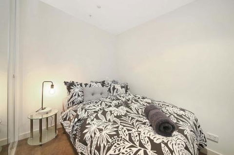 A Cozy 2BR CBD Apartment Near Bourke St. Mall - QLD Tourism 1