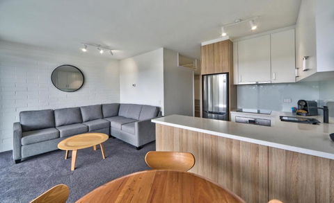 Snow Ski Apartments 23 - Queensland Tourism 1