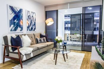 Vibrant City Pad - Queensland Tourism 0