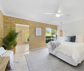 BEACHSIDE HIDEAWAY BONNY HILLS - QLD Tourism 1