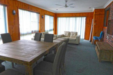 Kellys Getaway At Culburra Beach - QLD Tourism 3