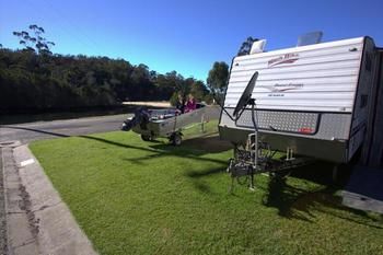 Sapphire Sun Eco Holiday Village - Queensland Tourism 3
