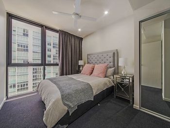 LaVida Apartments 2 Bedroom 2 Bathroom - Queensland Tourism 4