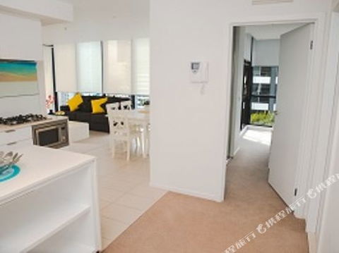 WaterFront Apartment - Queensland Tourism 0