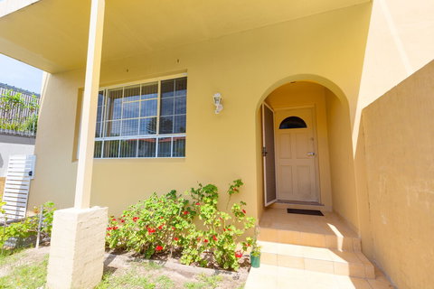 Pelicanstay Holiday Home Bondi Beach - QLD Tourism 0