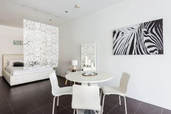 Executive Two Bed Penthouse Studio In The City - QLD Tourism 6