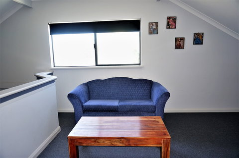 Ningaloo Breeze Villa 2 - QLD Tourism 5