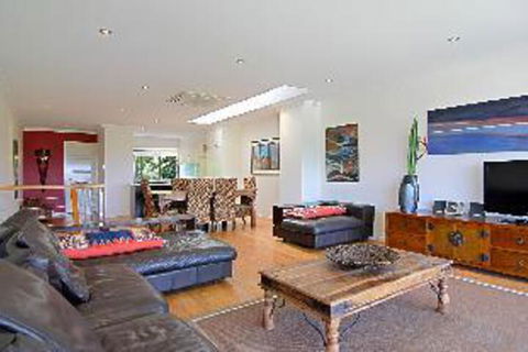 A PERFECT STAY 3 James Cook Apartments - QLD Tourism 2