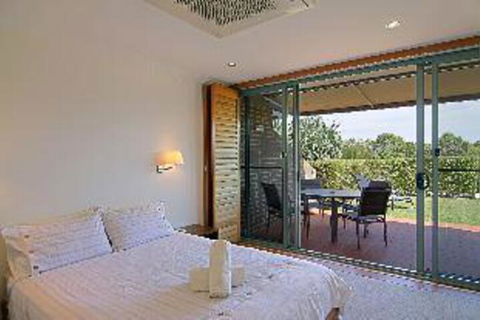 A PERFECT STAY 3 James Cook Apartments - QLD Tourism 5