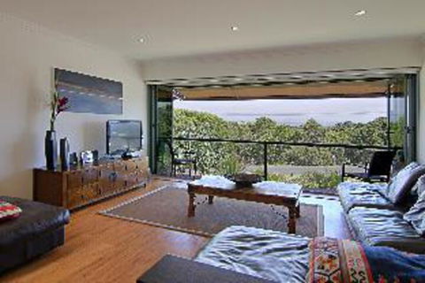 A PERFECT STAY 3 James Cook Apartments - QLD Tourism 0