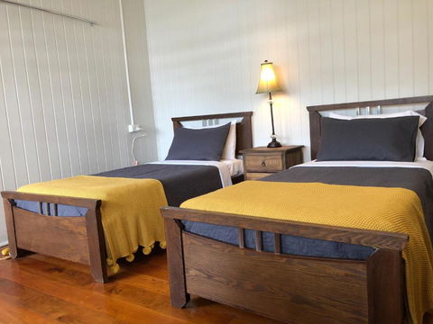 Five 3 Five - The Beachside Barracks - Queensland Tourism 4