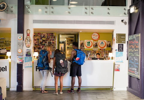 Sydney Railway Square YHA - Hostel - QLD Tourism 3