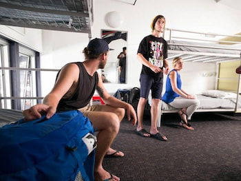 Sydney Railway Square YHA - Hostel - QLD Tourism 6