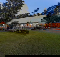 Vineyard Hill - QLD Tourism