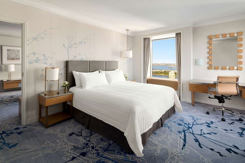 Shangri-La Hotel, Sydney - QLD Tourism 4