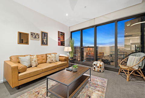 Sanctuary Apartments - Prima Pearl - QLD Tourism 4