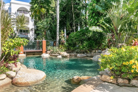 Poolside Apt In Alamanda Beachfront Resort 67 - QLD Tourism 3