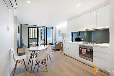 IFSuites (IFSTAYS) Light House Apartment - QLD Tourism 3