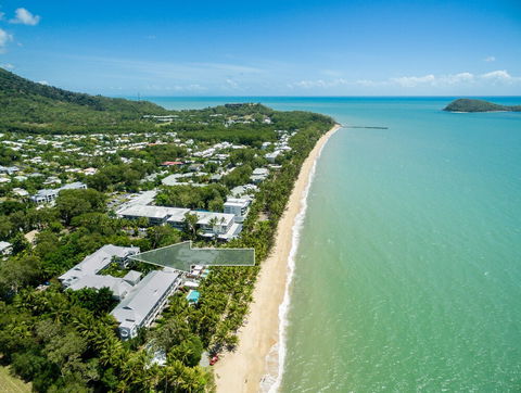 Poolside Alamanda Beachfront Resort 88 - Queensland Tourism 0