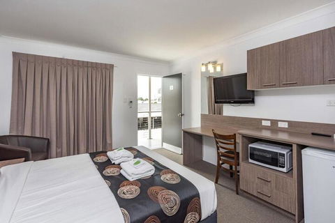 Alexandra Inn - QLD Tourism 3