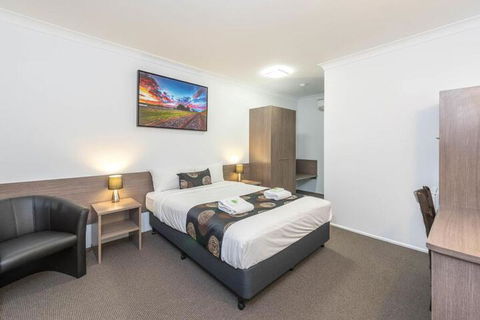 Alexandra Inn - QLD Tourism 2