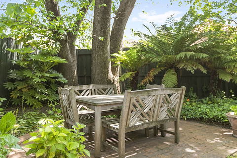 Boutique Stays - Frankie's Place - Queensland Tourism 2