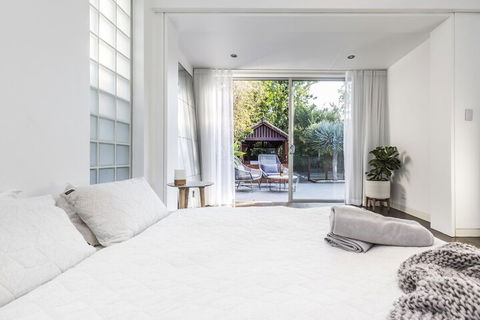Coogee Luxury Home With Salt Water Pool & Parking - Queensland Tourism 6