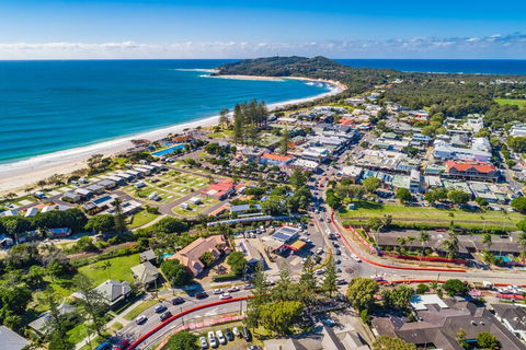 Bayside Court Apartments - Queensland Tourism 2