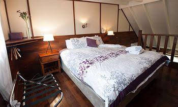 Margaret River Stone Cottages - Queensland Tourism 0
