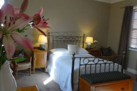 The Globe Inn - Queensland Tourism 0