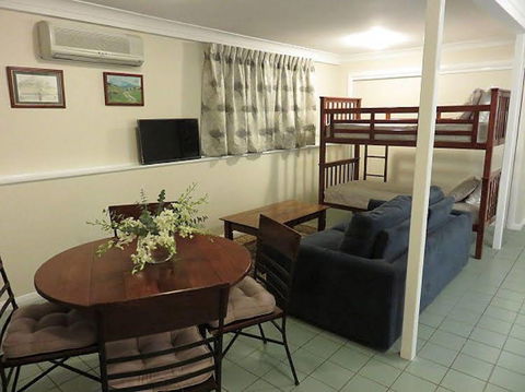 Lillydale Farmstay - QLD Tourism 3