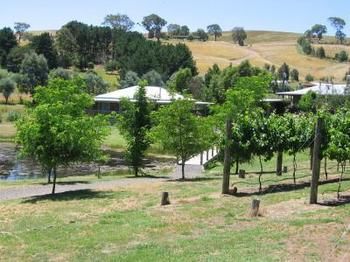 Buttercup Cottage & Private Apartment - Queensland Tourism 2