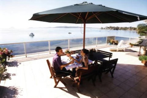 The Mitchells Waterfront Bed & Breakfast - QLD Tourism 0