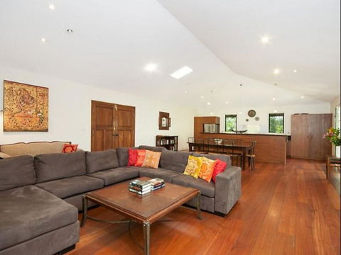 Laanecoorie Holiday House - QLD Tourism 1