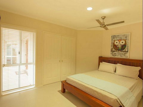 15 Shorehaven Drive Apartments - QLD Tourism 6
