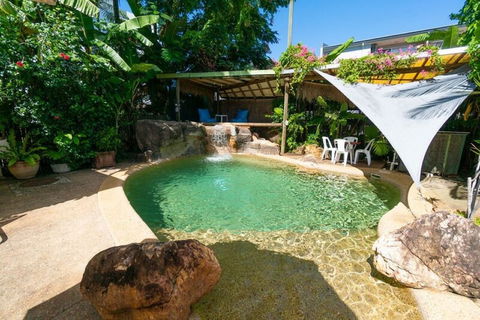 Floriana Guest House - QLD Tourism 1