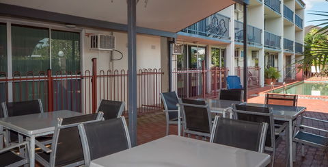 Cairns Holiday Lodge - QLD Tourism 4