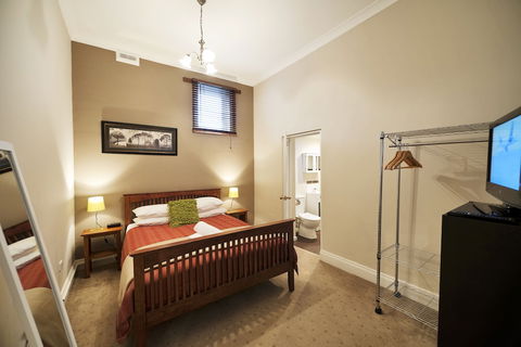 Burnie City Apartments - Queensland Tourism 4