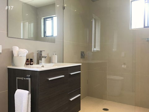 Anchorage Apartments Bermagui - QLD Tourism 3
