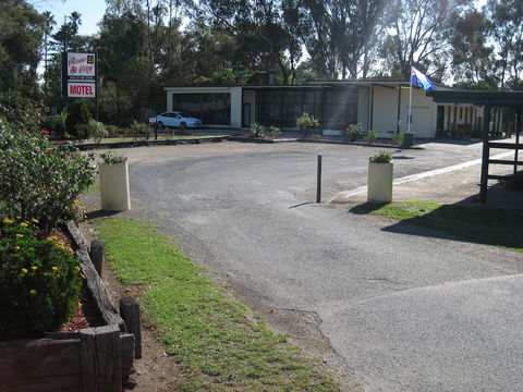Rose City Motor Inn - QLD Tourism 0