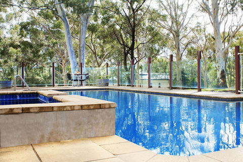 George Kerferd Hotel - Queensland Tourism 2