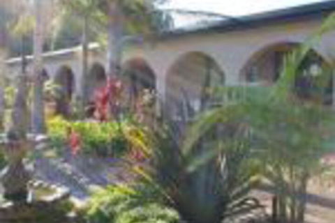 Batemans Bay Manor - QLD Tourism 0