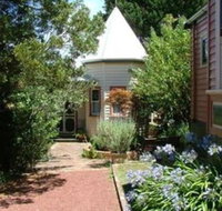 Braeside Garden Cottages - Queensland Tourism