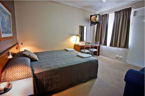 Abbotsleigh Motor Inn - QLD Tourism 4