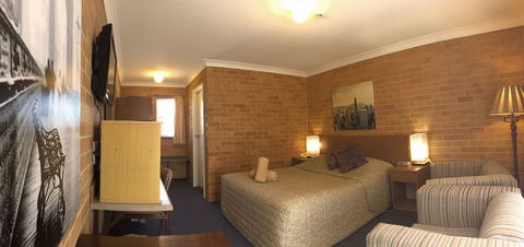 White Lanterns Motel - QLD Tourism 4