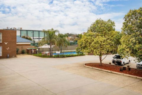 Australia Park Motel - QLD Tourism 0