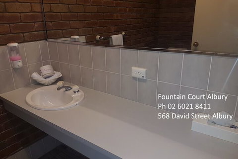Fountain Court Motor Inn Albury - QLD Tourism 6